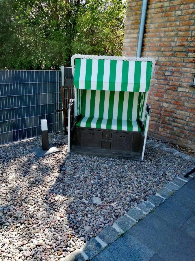 Ferienhaus Flotte Biene in Buggow Rubkow Exterior foto